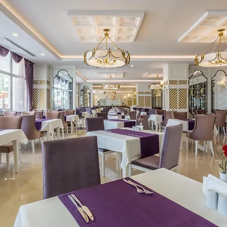 Semesteranläggning (resort) Mary Palace &