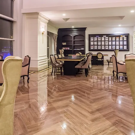 Resort Mary Palace &